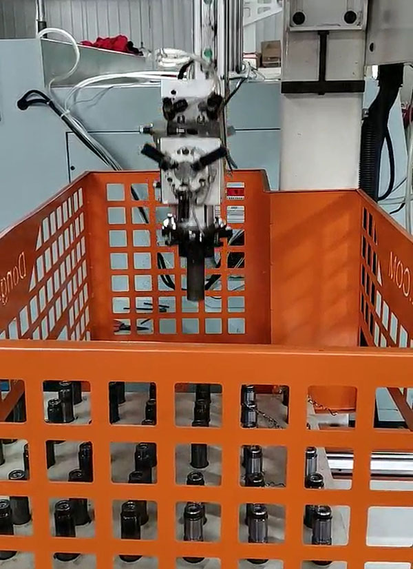 自動(dòng)化生產(chǎn)線 - 車間展示 - 安陽(yáng)電磁鐵廠家 - 派菲克電磁科技有限公司